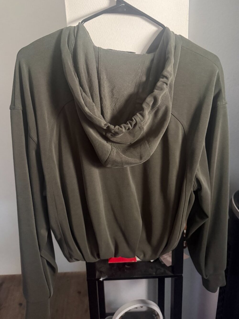 Athleta Olive Green Seasoft Bubble Hem Full Zip in XXS - Picture 4 of 4
